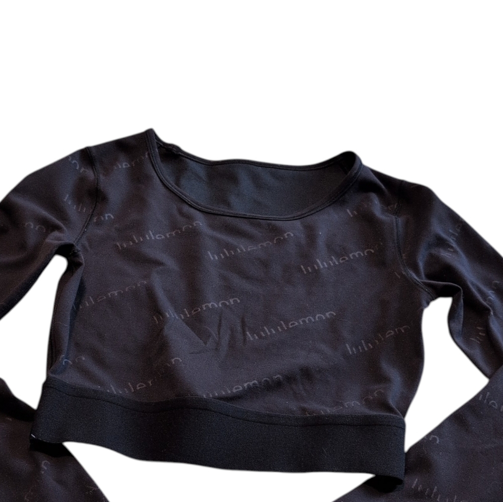 Lululemon Black Athletic Top with Gold Logo
